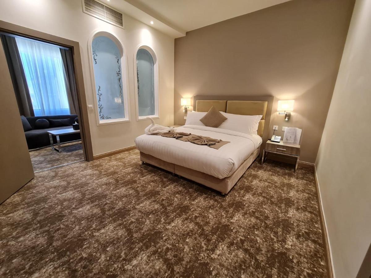 Gloria Hotel & Suites Doha Bagian luar foto
